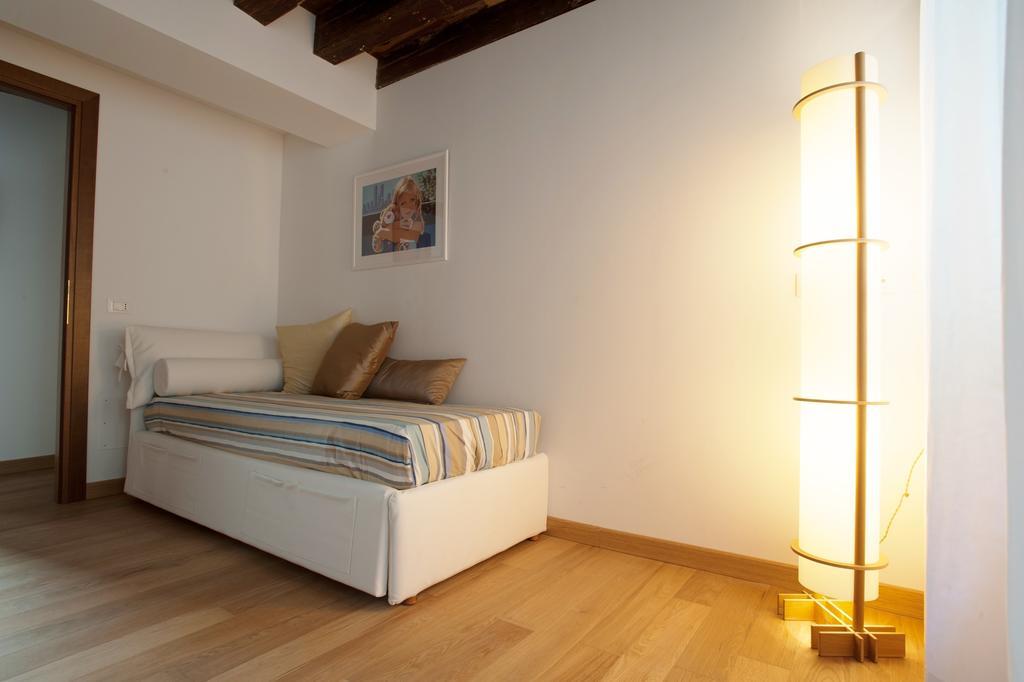 The Lion'S House Apt1 Venedig Zimmer foto